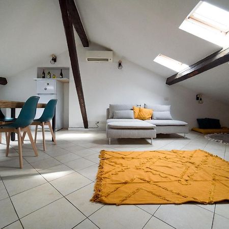 Hbhall Navigli 30 Apartment Milan Bagian luar foto